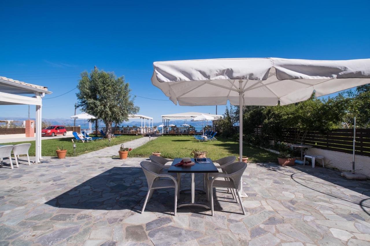 Christina Beachfront Rooms By Hotelius Petrití Buitenkant foto