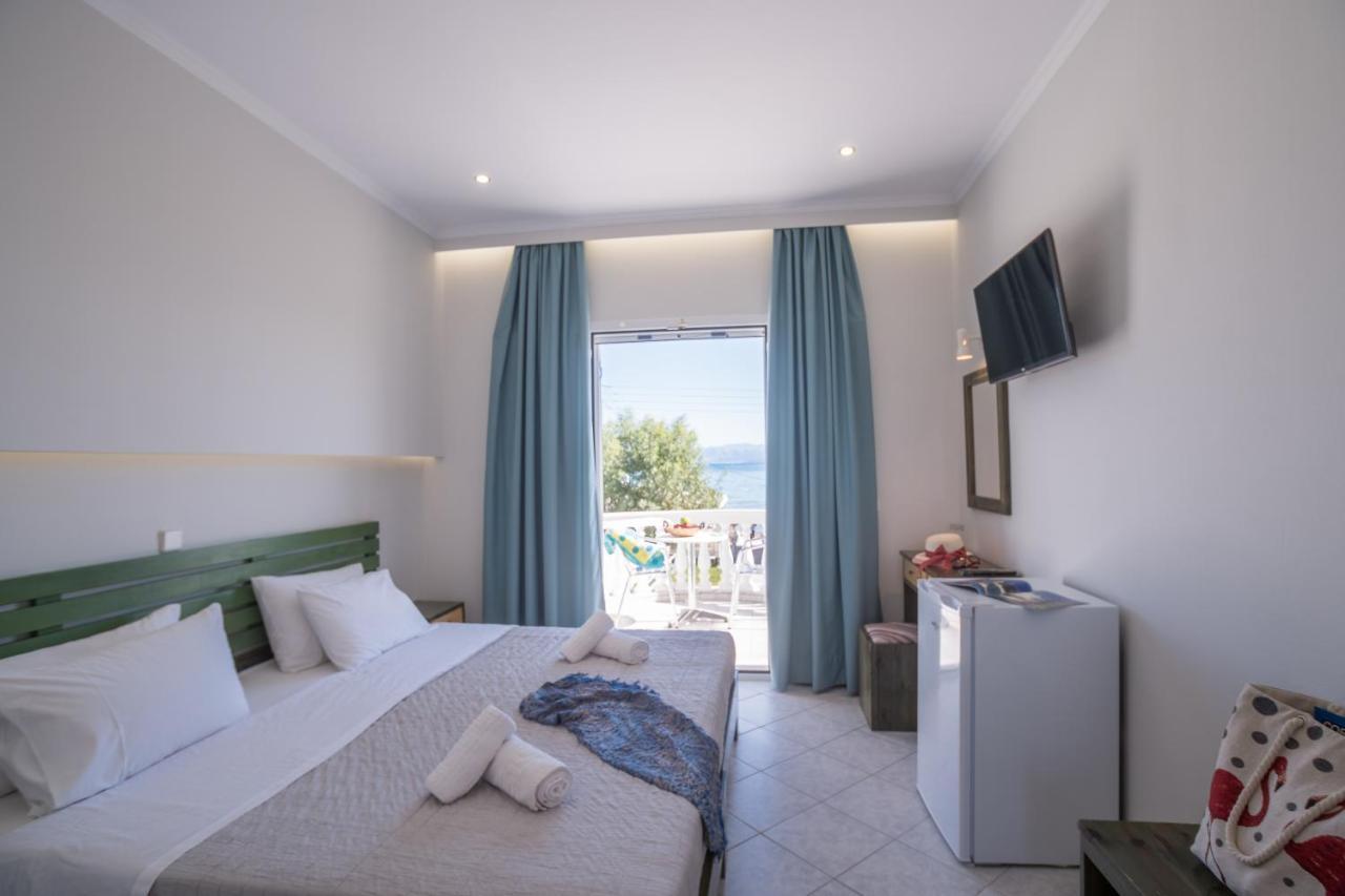 Christina Beachfront Rooms By Hotelius Petrití Buitenkant foto