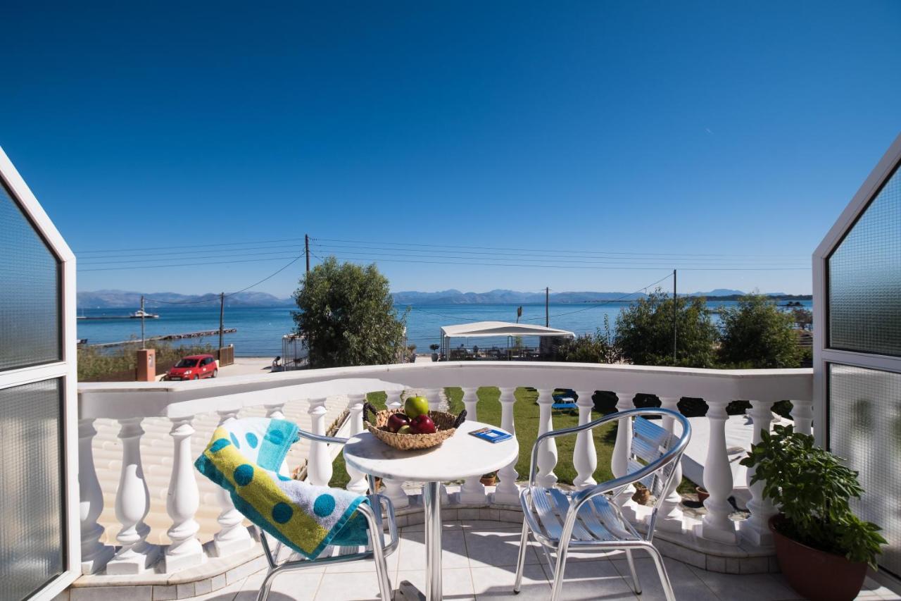 Christina Beachfront Rooms By Hotelius Petrití Buitenkant foto