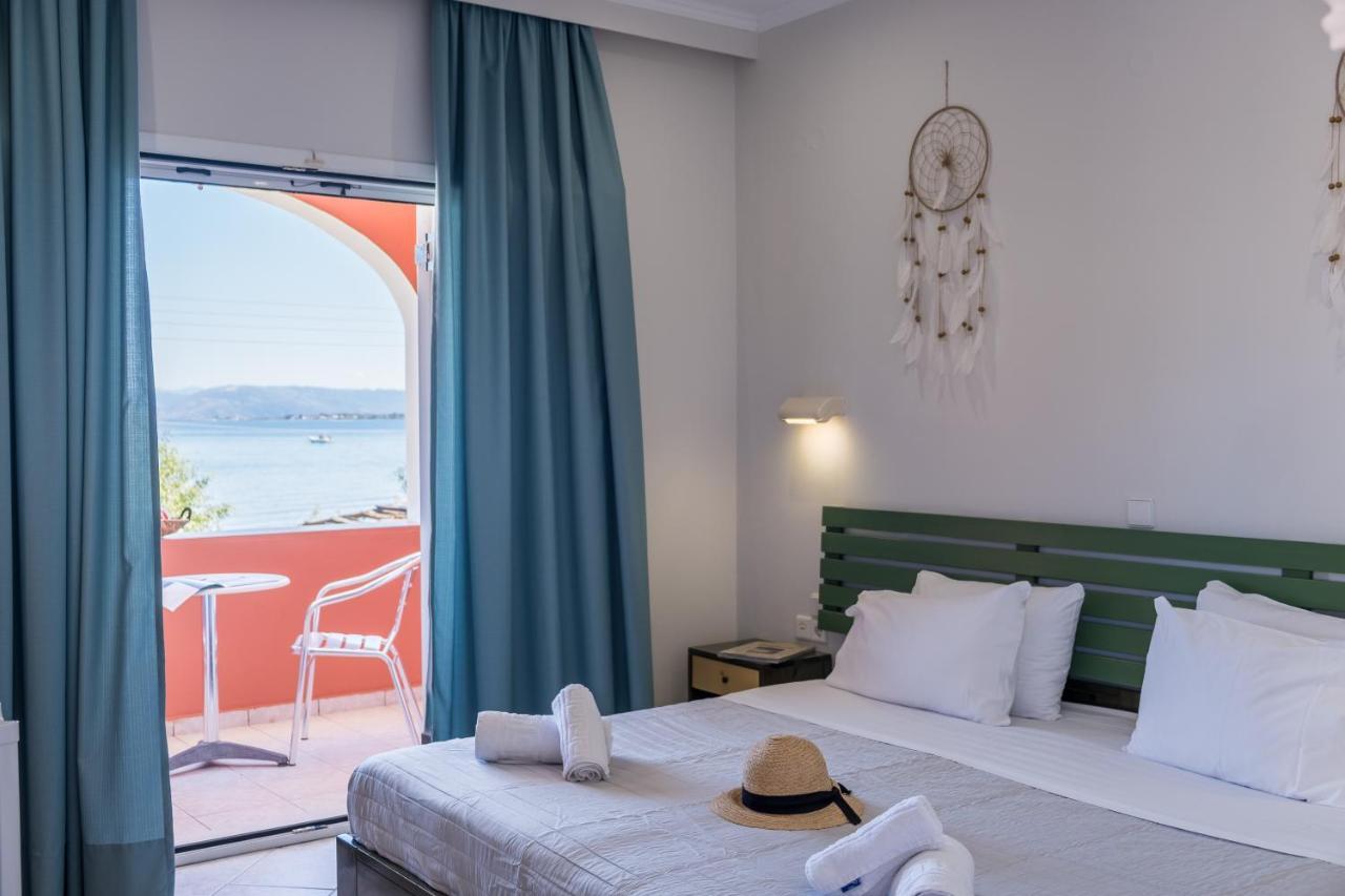 Christina Beachfront Rooms By Hotelius Petrití Buitenkant foto
