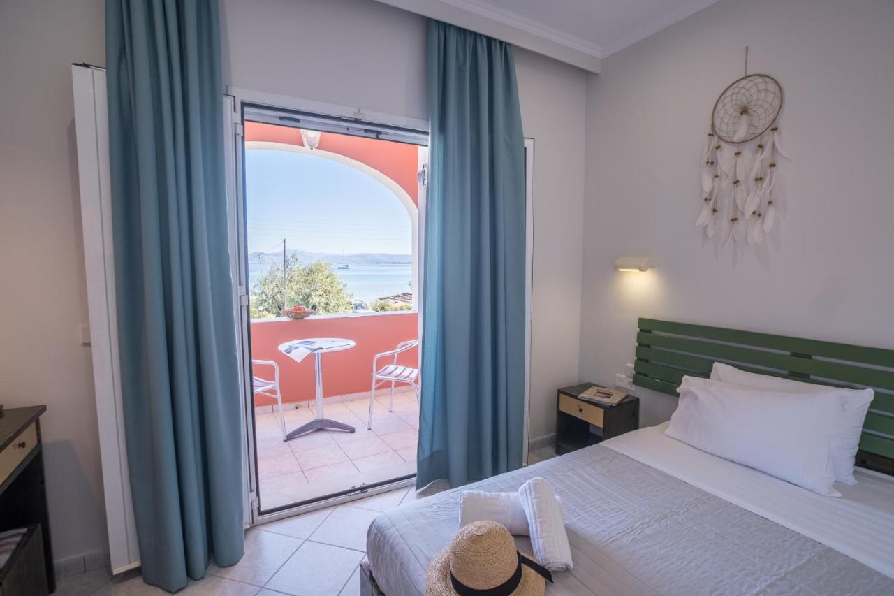 Christina Beachfront Rooms By Hotelius Petrití Buitenkant foto